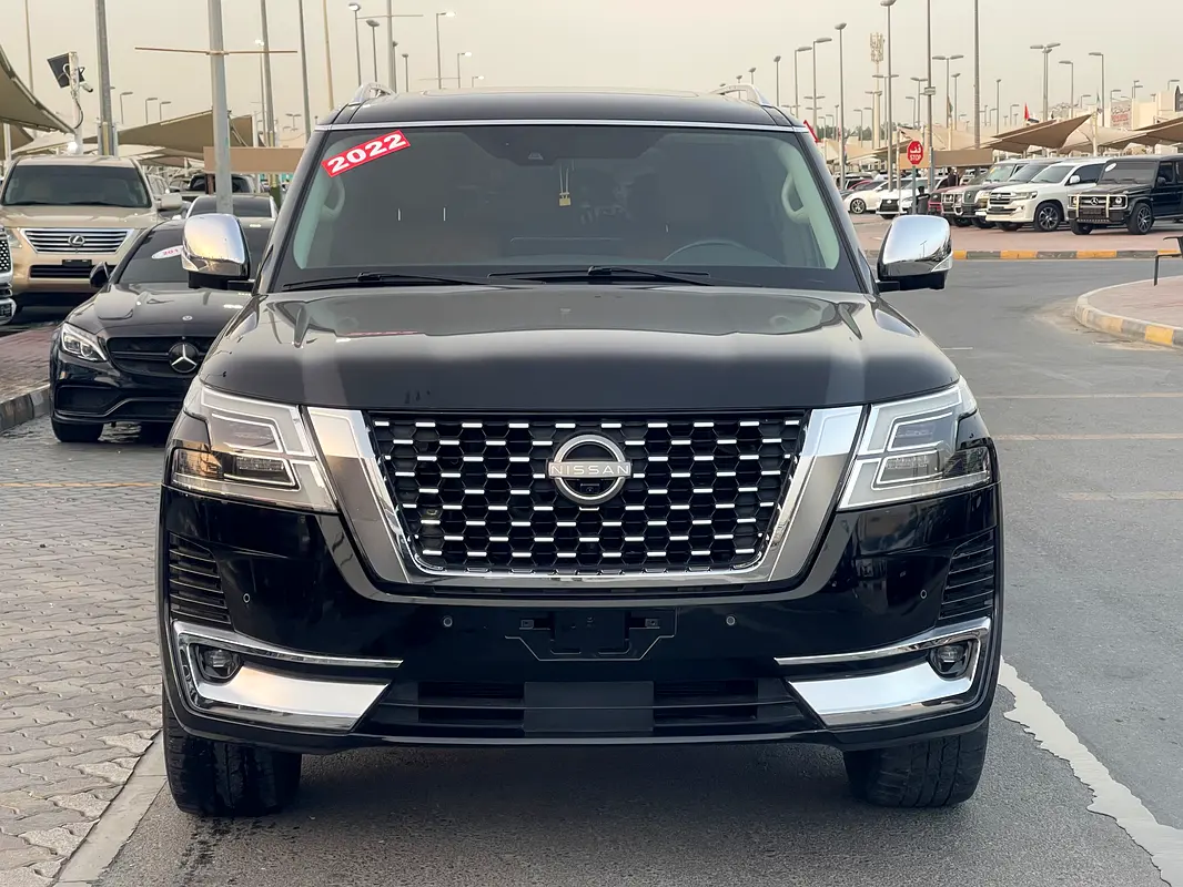 Nissan Patrol 2022 — photo 1 of 20