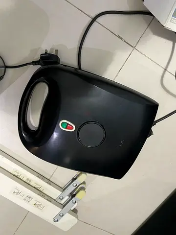 Sandwich maker