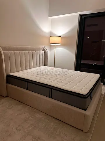 Queen Size Bed Mattress with Topper