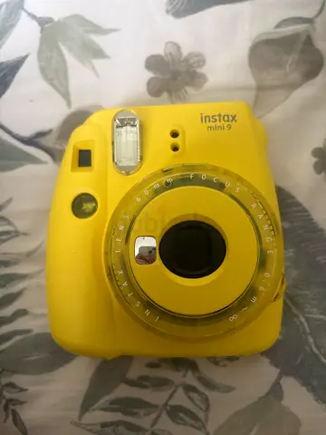 Fujifilm Instax Mini 9 Instant Camera - Yellow (Good Condition)