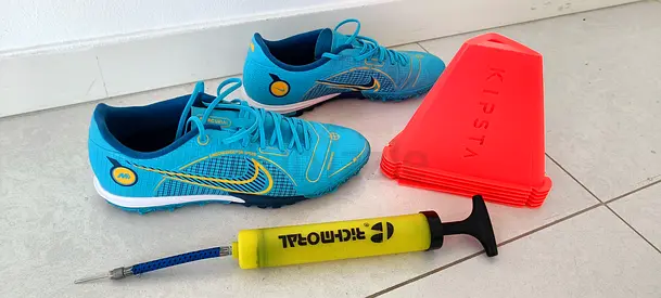 Nike Mercurial TF Football Boots + Cones  Pump - EU 43