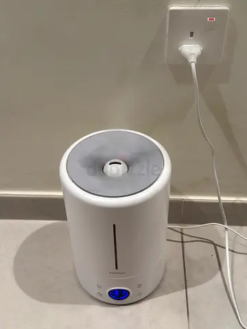 Compact Ultrasonic Cool Mist Humidifier (White) - Lightly Used