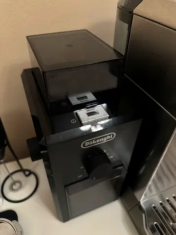DeLonghi grinder