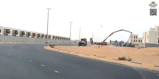 💥 عرض ساخن: أرض فيلا زاوية (كورنر) للبيع بسعر اقتصادي في هليو 1، عجمان