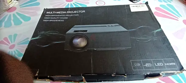 Portable Multimedia Projector (LED, HDMI, USB) - Used, Box Included