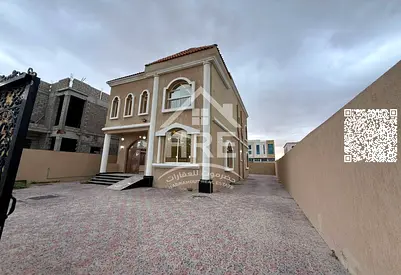 Spacious villa with a family-friendly design and prime location
