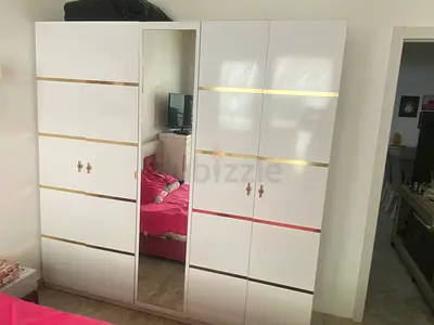 Modern White Wardrobe with Mirror – Excellent Condition