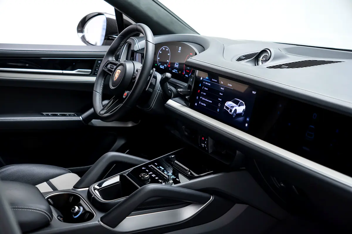 Porsche Cayenne 2025