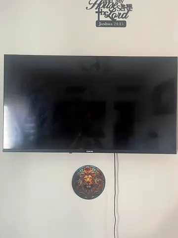 Nikai  41 inch LED TV - Good working condition, wall-mounted