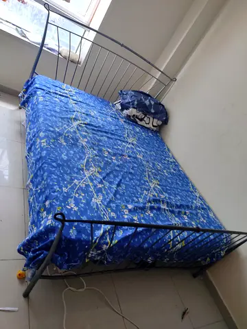 Steel bed