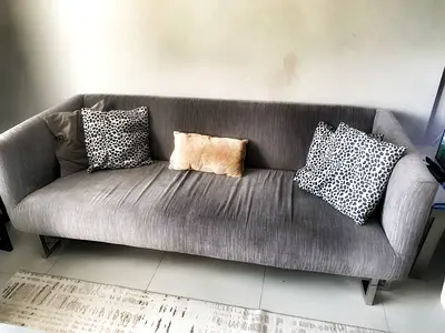 sofa set consisting of one 3-seater sofa and two 2-seater sofas.