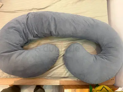 Large U-shaped Nursing / Pregnancy Body Pillow - Light Grey
