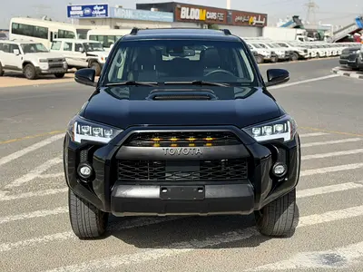 2022 Toyota 4RUNNER — фото 2