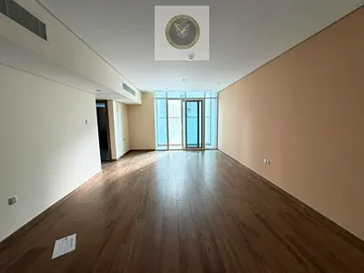 شقه غرفتين وصاله جيم مسبح مجانا باركنج مجانا بلكون اطلاله مفتوحه خزائن بالحائط ارضيات باركيه مساحات كبيره شببابيك بانوراما
