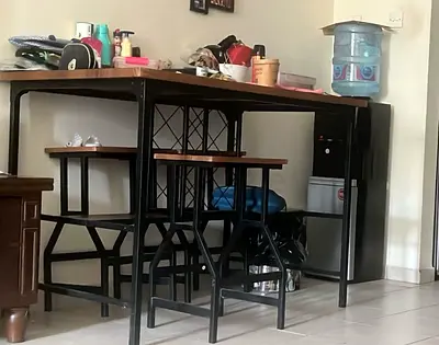 Stylish dining table for sale