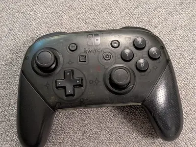 Nintendo Switch Pro Controller (Used, Good Condition)