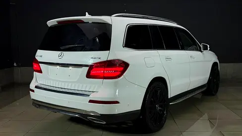 2017 Mercedes-BENZ GLS — фото 9