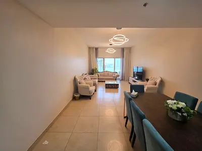 🏡 شقة فاخرة للبيع بإطلالة كاملة على بحيرة الخان 🌊✨