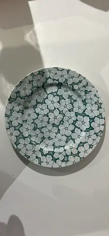 Round Decorative Ceramic Plate / Tray with Floral Pattern