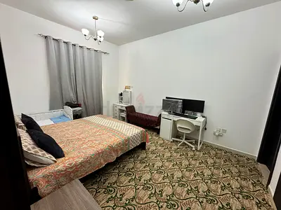 Monthly Furnished 1 Bedroom Apartment for Rent – International City, China Cluster H07