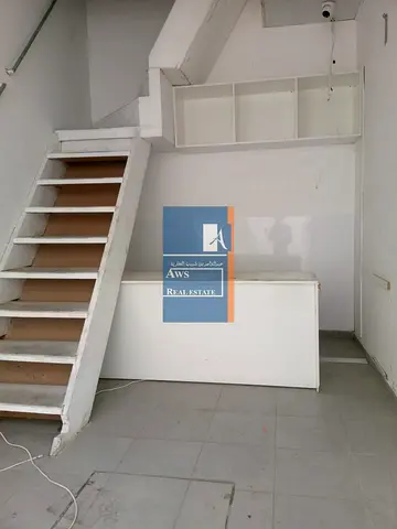 Affordable Shop in Bur Dubai - Prime Location for Business
