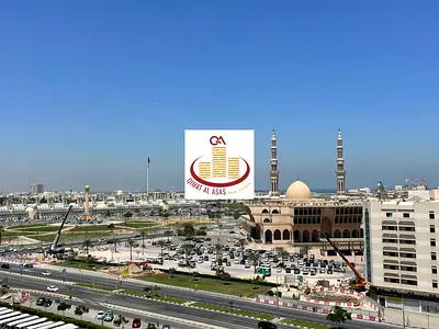 The largest three rooms and a lounge with a maid room for annual rent - Qasmiya