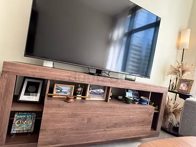 TV Stand in Good Condition – Functional and Modern