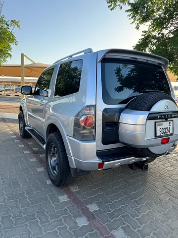 MITSUBISHI PAJERO GLS GCC 2DOOR