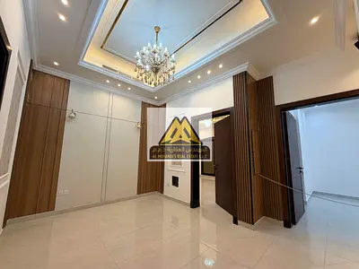 Balcony | Central air conditioning | Built-in wardrobes | Close to all services