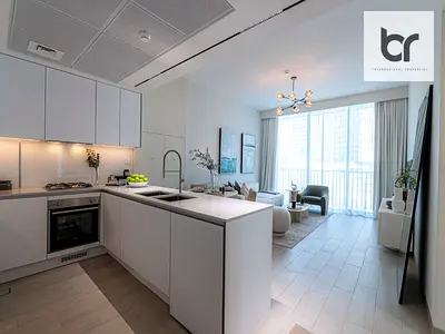 Elegant Apartment | Prime Location | Luma Park Views