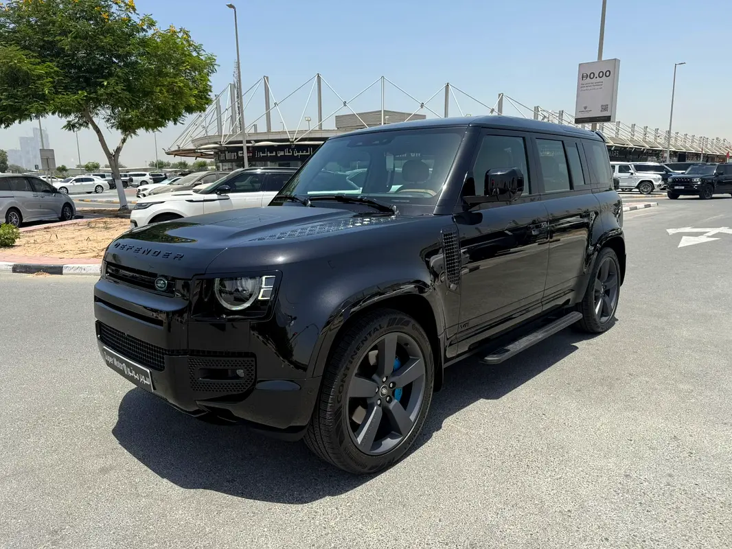 Land Rover Defender 2025 — photo 1 of 17
