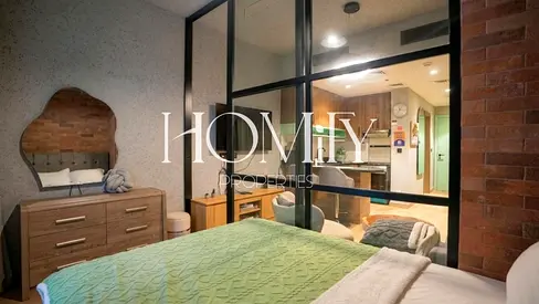 Huge Layout | Fully Furnished | 12 Cheques
