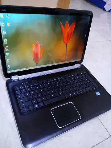 core i7 ..17 inch screen size..hp pavilion core i7 2nd generation perfect condition