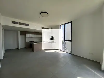 Specious luxury apartment for rent