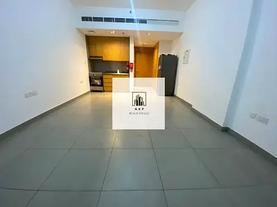 Specious luxury studio for rent