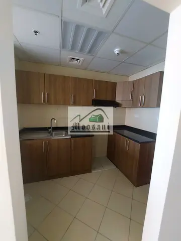 BIG SIZE 1BHK SEA VIEW WITH BUILTIN CABOARD +CAR PARK IN AJMAN ONE 5MIN WALK TO AJMAN BEACH