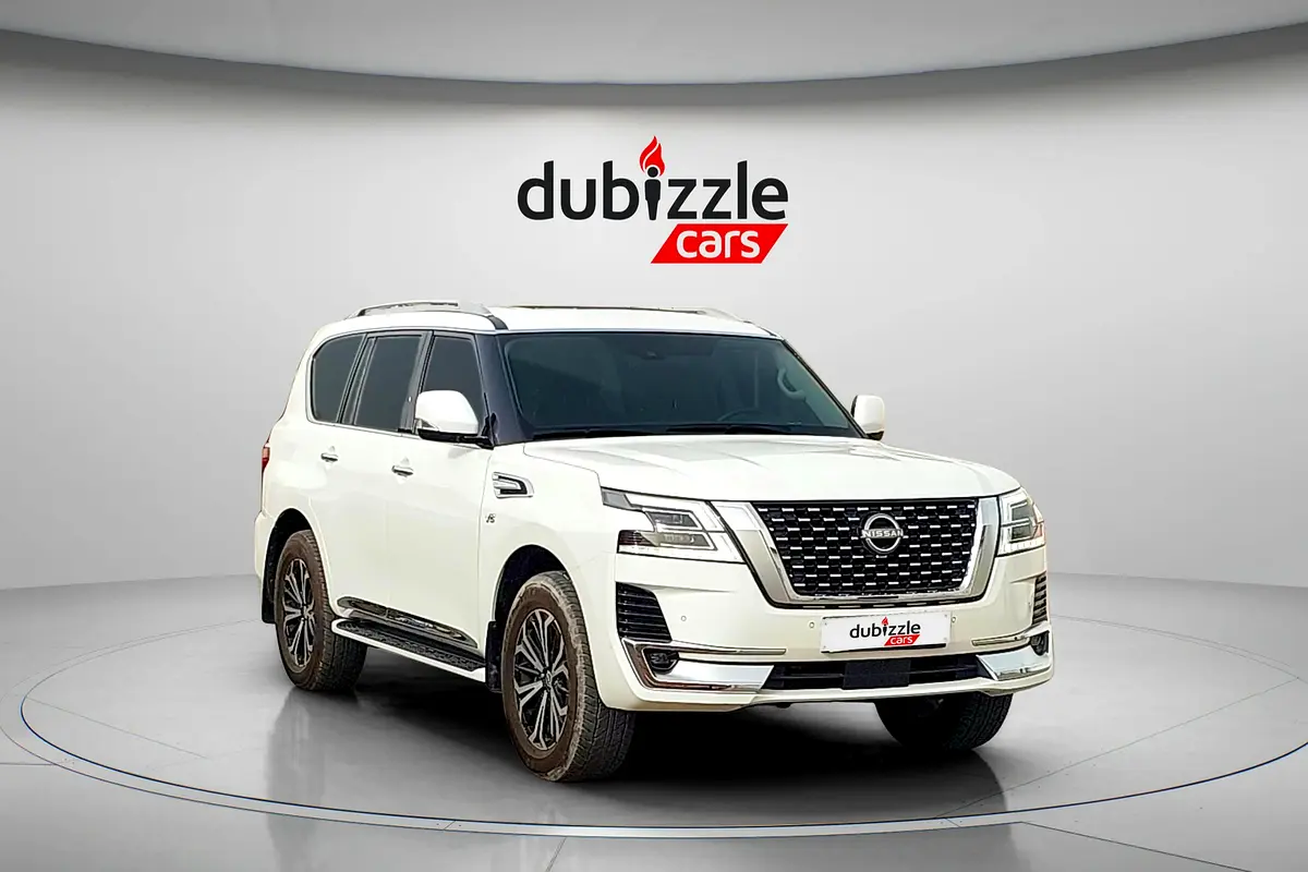 Nissan Patrol 2023 — photo 1 of 17