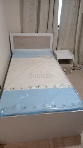 FOR SALE FULL SET : BED, SIDE TABLE + CABINET