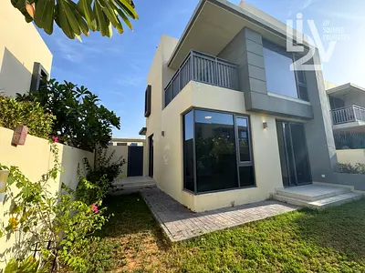 Bright Family Style Townhouse | Ready To Move In