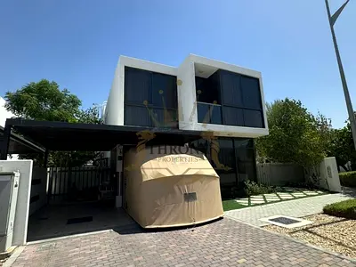 Upgraded | Single Row | Corner Villa | Spacious