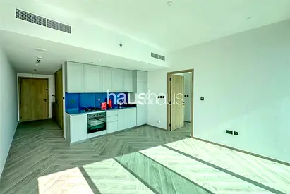 Community Specialist | Premium Amenities | Modern