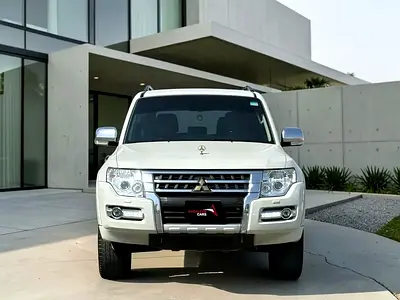 🎉🎉 !! EID SALE !! 1 YEAR FREE WARRANTY !! 🎉🎉 AED 1,360 P.M | 0% DOWN PAYMENT | MITSUBISHI PAJERO