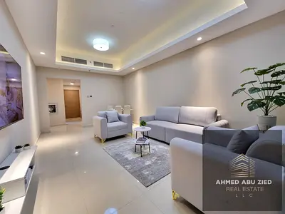 شقة غرفة وصالة في برج Gulfa، مفروشة بالكامل بتشطيب عالي، مع Smart Lock، شاشات سمارت، باركنج، جيم ومسبح. موقع هادئ ومركزي. الإيجار 6000 درهم شهرياً شام