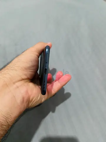 Tecno Pova Slim