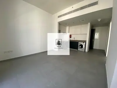 Specious luxury apartment for rent