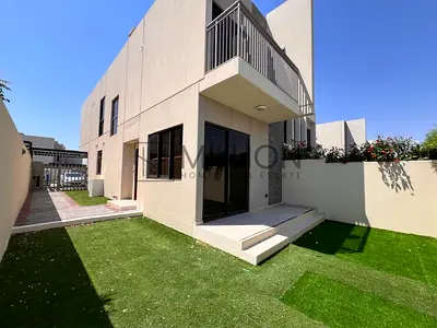 Spacious 3BR Townhouse | Family-Friendly Community