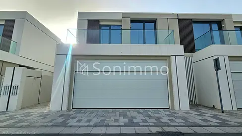 Stunning 4BR Villa | Single Row | Ready to Move In