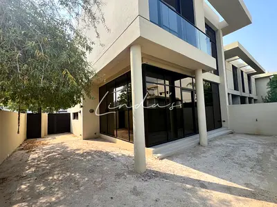 Amazing Townhouse | Richmond | Near Malibu