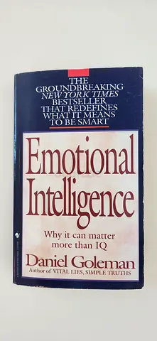 Emotional Intelligence by Daniel Goleman (Paperback)