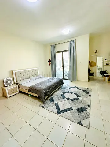 STUDIO APARTMENT WITH BALCONY FOR 2 MONTHS(JULY 1st till AUG 30th).NO COMMISSION, DIRECT FROM OWNER